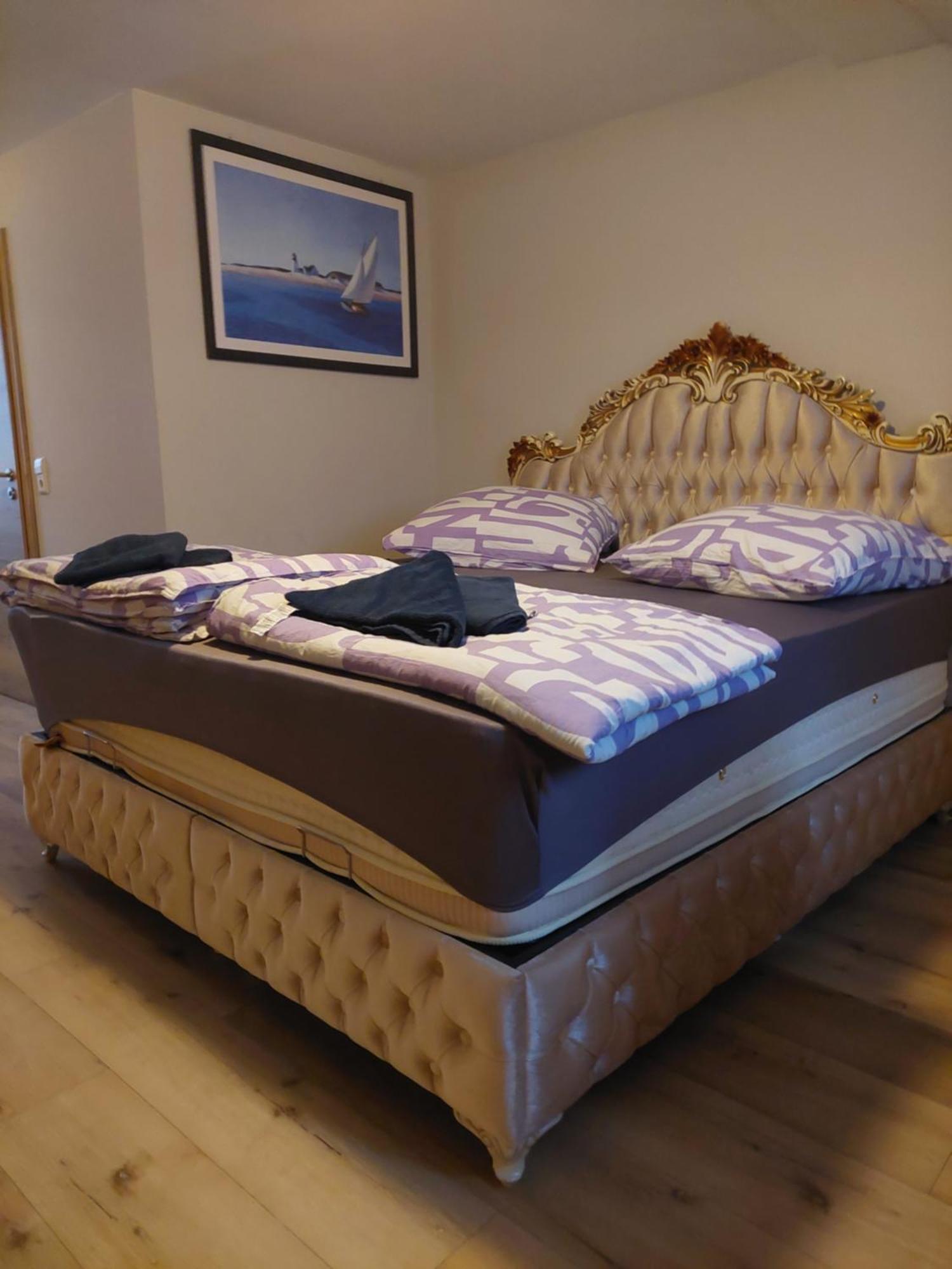 Hotel Bruchsaler Herz Bagian luar foto